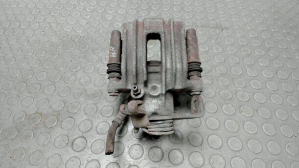 Foto: BREMSSATTEL HINTEN RECHTS eines Audi A4 Avant 2.0 Style