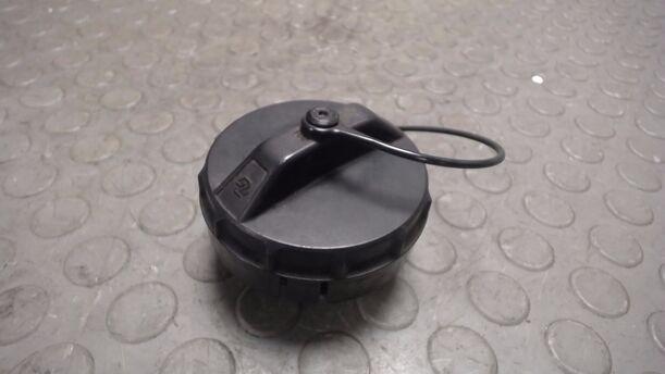 Foto: TANKVERSCHLUSS / TANKDECKEL eines Mazda 2 1.5 Style