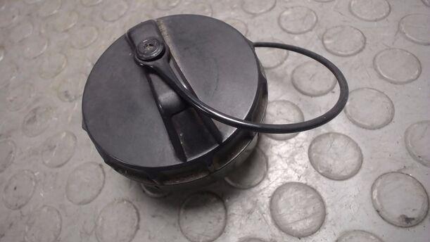 Foto: TANKVERSCHLUSS / TANKDECKEL eines Mazda 2 1.5 Style