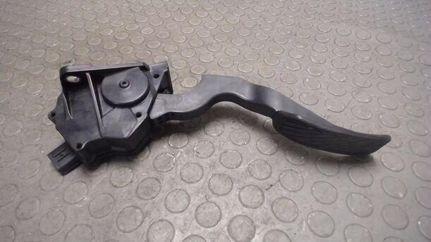 Foto: GASPEDAL eines Mazda 2 1.5 Style