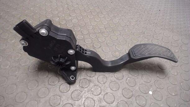 Foto: GASPEDAL eines Mazda 2 1.5 Style