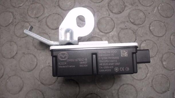 Foto: STEUERGERÄT KEYLESS GO eines Mazda 2 1.5 Style