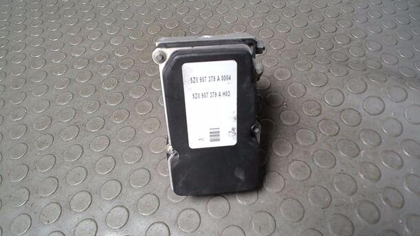 Foto: HAUPTBREMSAGGREGAT ABS eines VW Fox 1.2 Style