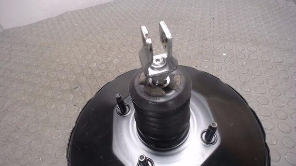 Foto: BREMSKRAFTVERSTÄRKER eines Mazda 2 1.5 Style