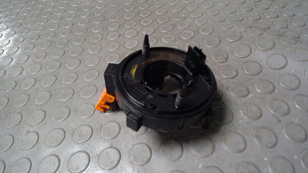 Foto: WICKELFEDER/ SCHLEIFRING eines VW Fox 1.2