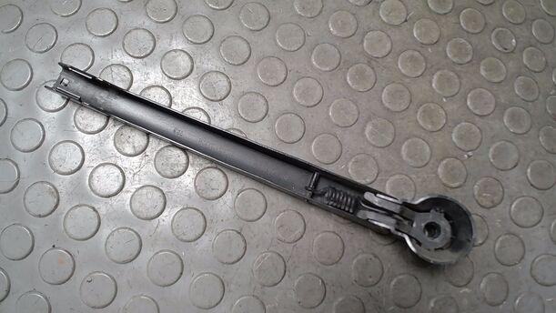 Foto: SCHEIBENWISCHERARM HINTEN eines VW Fox 1.2