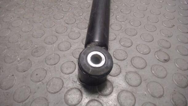 Foto: STOSSDÄMPFERPAAR eines Mazda 2 1.5