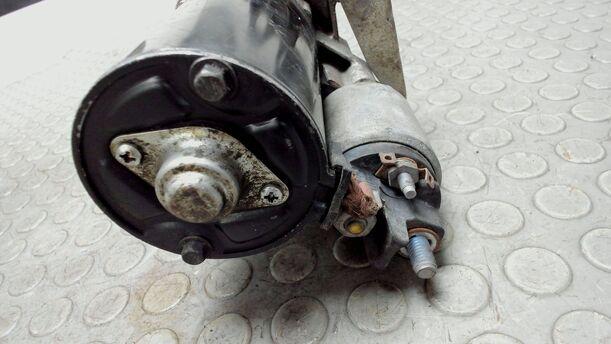 Foto: ANLASSER / STARTER ( BOSCH ) eines Toyota Aygo