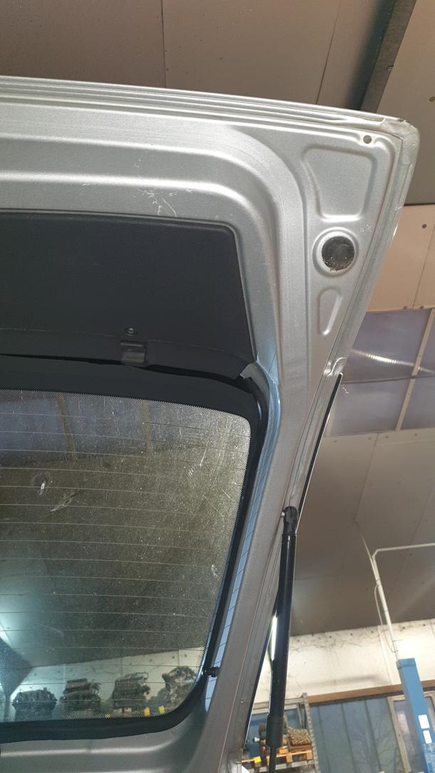 Foto: HECKKLAPPE / HECKDECKEL eines Opel Corsa 1.0 12V