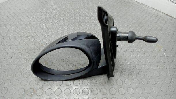 Foto: AUSSENSPIEGEL LINKS MECHANISCH VERSTELLBAR eines Toyota Aygo