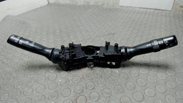 Foto: KOMBISCHALTER / LENKSTOCKSCHALTER eines Toyota Aygo