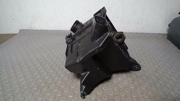 Foto: LUFTFILTERKASTEN eines VW Fox 1.2 L
