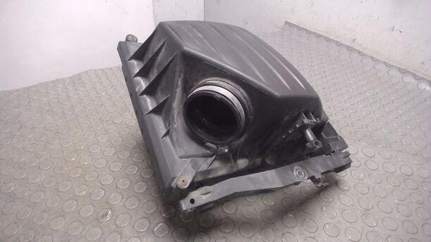Foto: LUFTFILTERKASTEN eines Opel Corsa 1.0 12V L