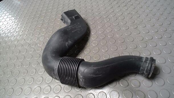 Foto: ANSAUGROHR/ LUFTANSAUGUNG eines VW Fox 1.2 L