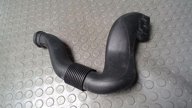 Foto: ANSAUGROHR/ LUFTANSAUGUNG eines VW Fox 1.2 L
