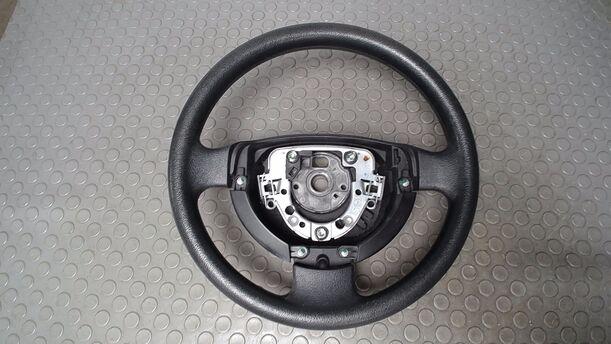 Foto: LENKRAD ( OHNE AIRBAG ) eines VW Fox 1.2 L