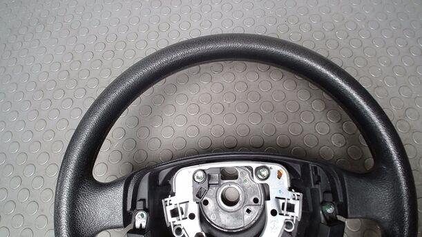 Foto: LENKRAD ( OHNE AIRBAG ) eines VW Fox 1.2 L