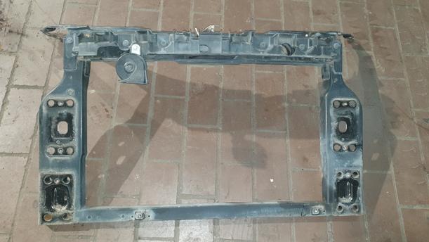 Foto: FRONTBLECH/ SCHLOSSTRÄGER eines Ford Ka 1.2 L