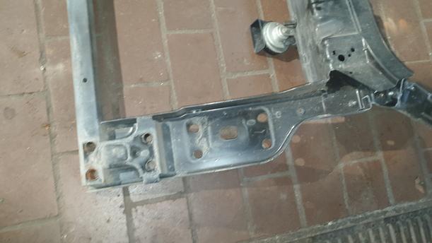 Foto: FRONTBLECH/ SCHLOSSTRÄGER eines Ford Ka 1.2 L