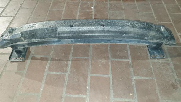 Foto: VERSTÄRKUNG VORN eines Ford Ka 1.2 L