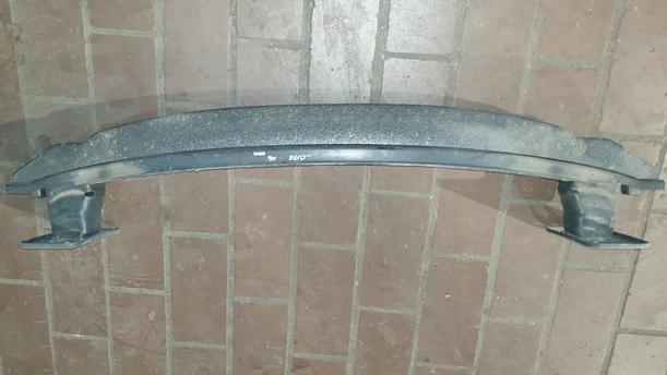 Foto: VERSTÄRKUNG VORN eines Ford Ka 1.2 L