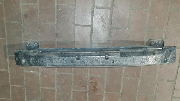 Foto: VERSTÄRKUNG VORN eines Ford Ka 1.2 L