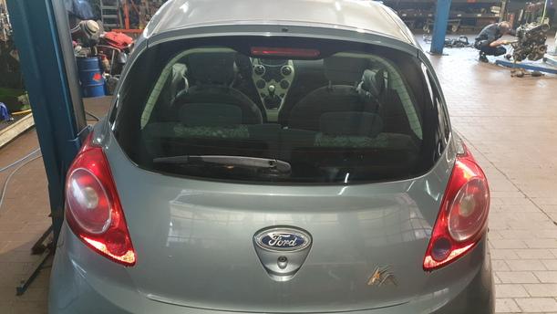 Foto: HECKKLAPPE/ HECKDECKEL eines Ford Ka 1.2 L