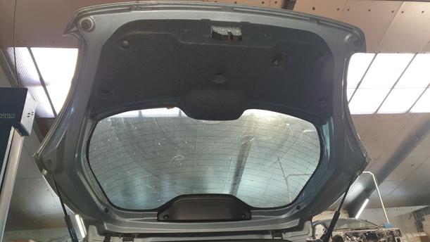 Foto: HECKKLAPPE/ HECKDECKEL eines Ford Ka 1.2 L