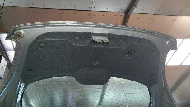 Foto: HECKKLAPPE/ HECKDECKEL eines Ford Ka 1.2 L