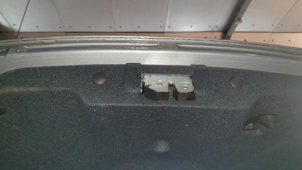 Foto: HECKKLAPPE/ HECKDECKEL eines Ford Ka 1.2 L