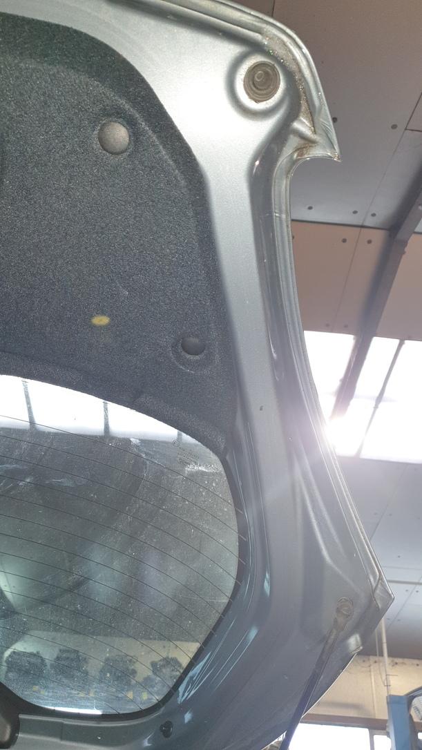Foto: HECKKLAPPE/ HECKDECKEL eines Ford Ka 1.2 L