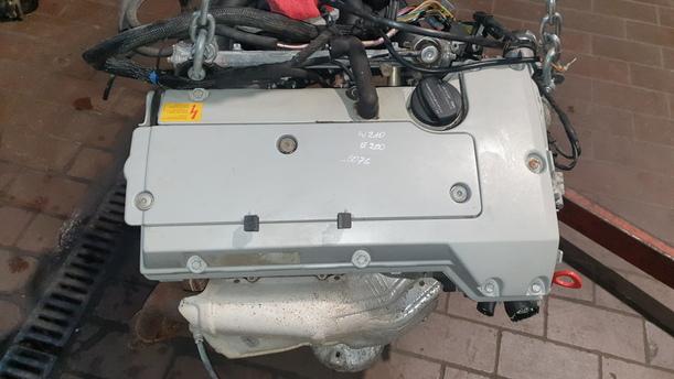 Foto: MOTOR eines Mercedes-Benz E 200 L