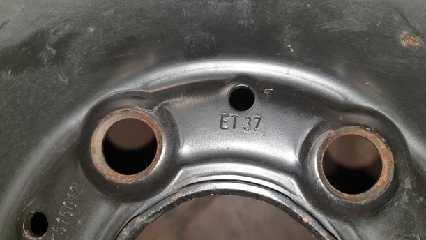 Foto: RESERVERAD / ERSATZRAD 205/65x15 eines Mercedes-Benz E 200 L