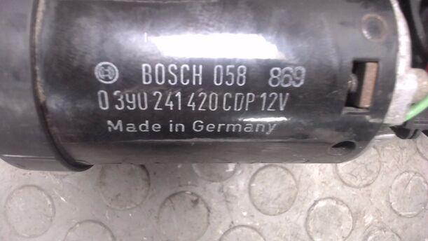 Foto: SCHEIBENWISCHERMOTOR VORN eines Mercedes-Benz E 200 L