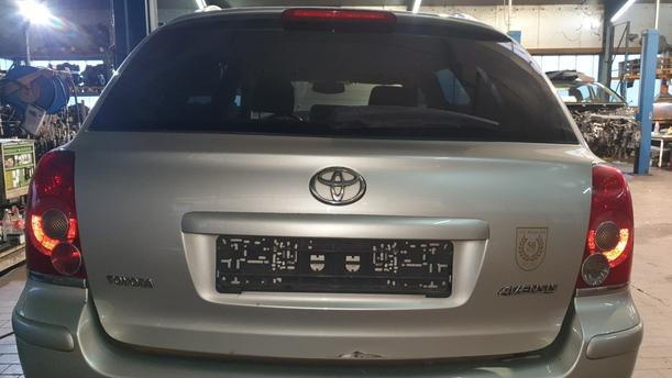 Foto: HECKKLAPPE / HECKDECKEL eines Toyota Avensis 1.8 VVT-i Combi L