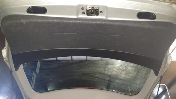 Foto: HECKKLAPPE / HECKDECKEL eines Toyota Avensis 1.8 VVT-i Combi L