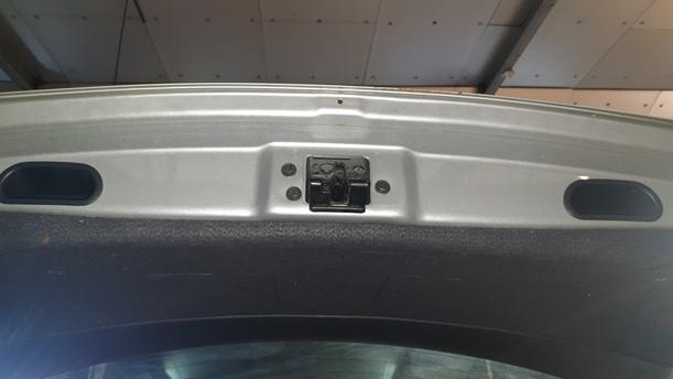 Foto: HECKKLAPPE / HECKDECKEL eines Toyota Avensis 1.8 VVT-i Combi L
