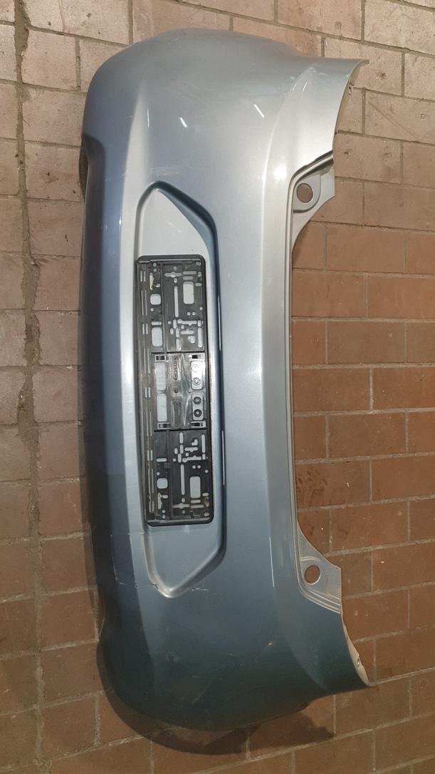 Foto: STOSSFÄNGER/ STOßSTANGE HINTEN eines Ford Ka 1.2 LX