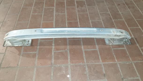 Foto: VERSTÄRKUNG HINTEN eines Ford Ka 1.2 LX