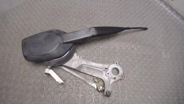 Foto: SCHEIBENWISCHERGESTÄNGE ( BOSCH ) eines Mercedes-Benz E 200 LX