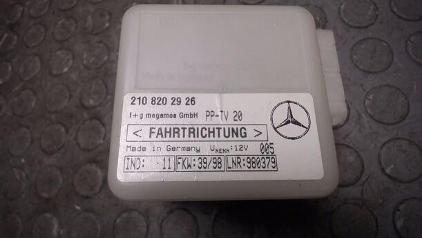 Foto: NEIGUNGSSENSOR eines Mercedes-Benz E 200 LX