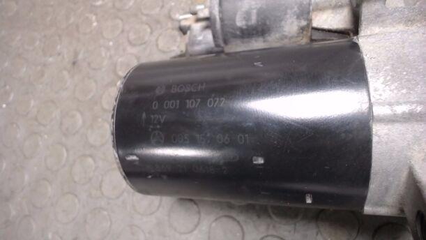 Foto: ANLASSER / STARTER BOSCH eines Mercedes-Benz E 200 LX