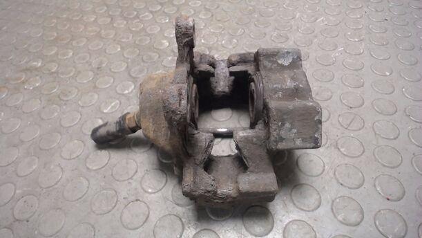 Foto: BREMSSATTEL HINTEN LINKS eines Mercedes-Benz E 200 LX