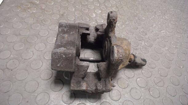 Foto: BREMSSATTEL HINTEN LINKS eines Mercedes-Benz E 200 LX