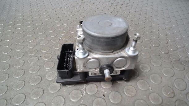 Foto: HAUPTBREMSAGGREGAT ABS eines Ford Ka 1.2 LX