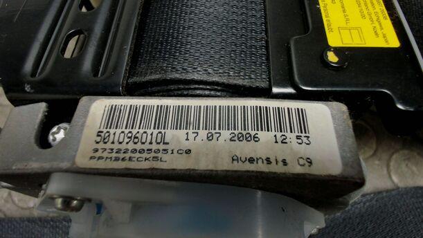 Foto: SICHERHEITSGURT VORNE LINKS eines Toyota Avensis 1.8 VVT-i Combi LX