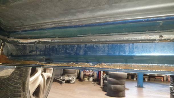 Foto: TÜR VORNE RECHTS ( 4/5 TÜRER ) eines Opel Astra 2.0 CDTI DPF ecoFLEX SportsTourer Start/Stop