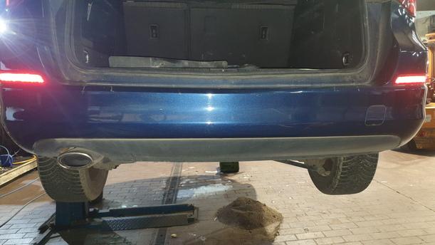 Foto: STOSSSTANGE / STOSSFÄNGER HINTEN eines Opel Astra 2.0 CDTI DPF ecoFLEX SportsTourer Start/Stop