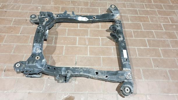 Foto: VORDERACHSTRÄGER eines Opel Astra 2.0 CDTI DPF ecoFLEX SportsTourer Start/Stop