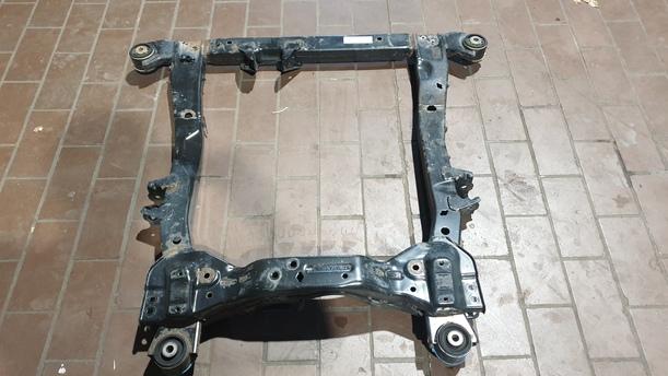 Foto: VORDERACHSTRÄGER eines Opel Astra 2.0 CDTI DPF ecoFLEX SportsTourer Start/Stop